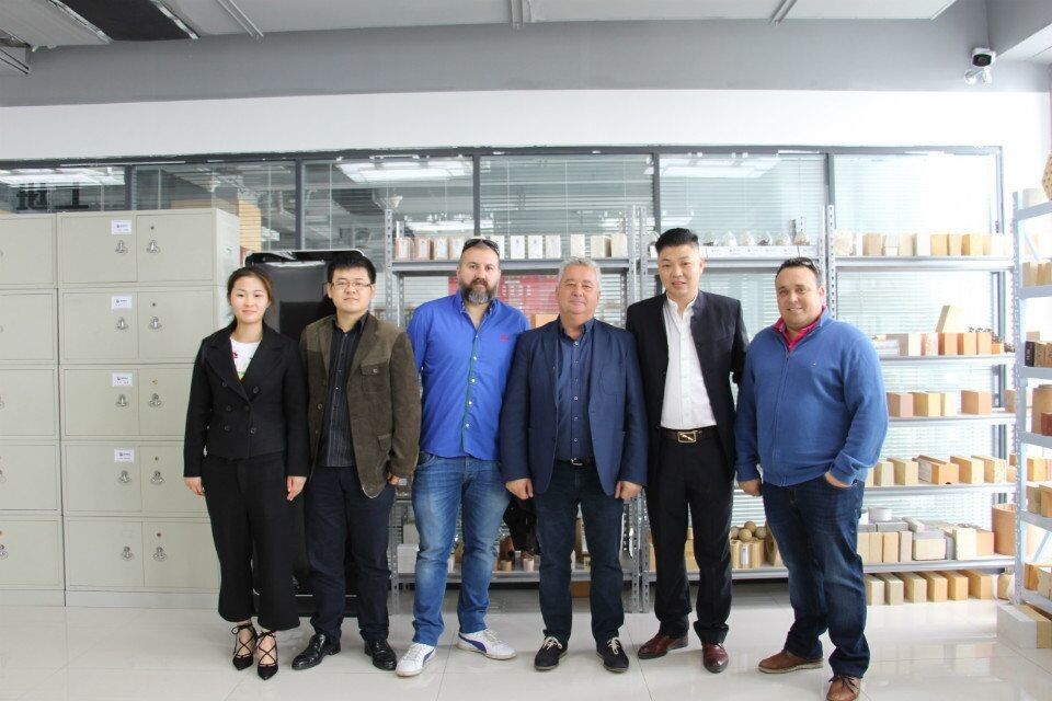 EAF Refractory Magnesia Chrome Brick With Good Thermal Shock Resistance