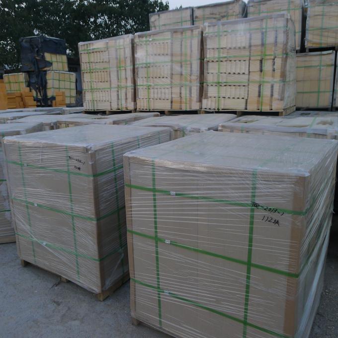 Alumina Cement Fire Safe Bricks , Low Porosity Customized Refractory Clay Bricks