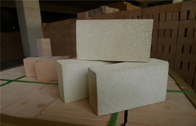 Ceramic Industrial Kiln Light Weight Insulating Refractory Brick , High Temperature